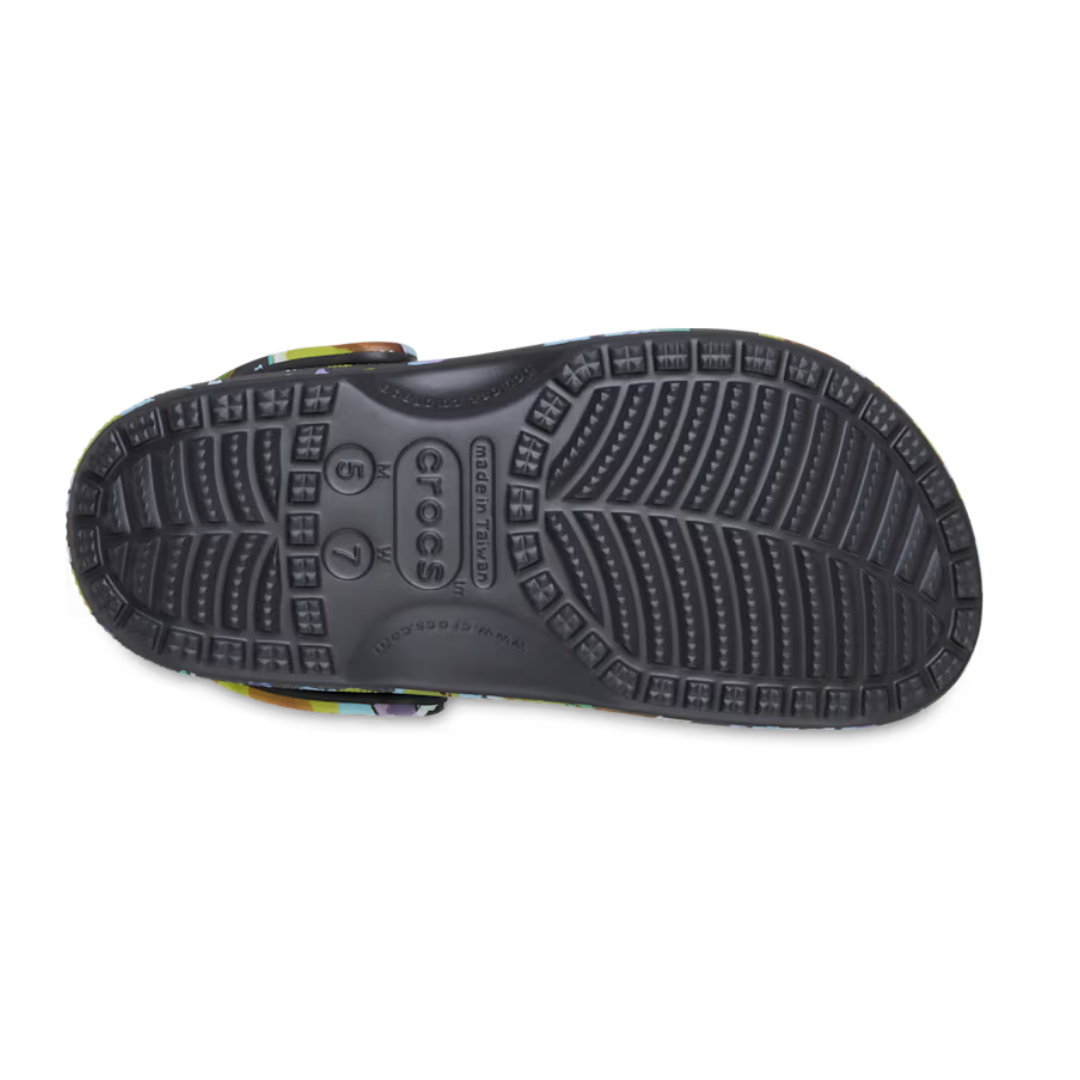 Crocs Classic Painted Clog Floral με αντιολισθητική σόλα, κάτω προβολή