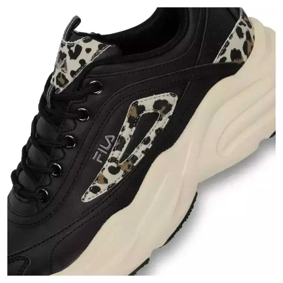 Fila Skye ZP A κοντινό στο συνθετικό PU και την υφή του
