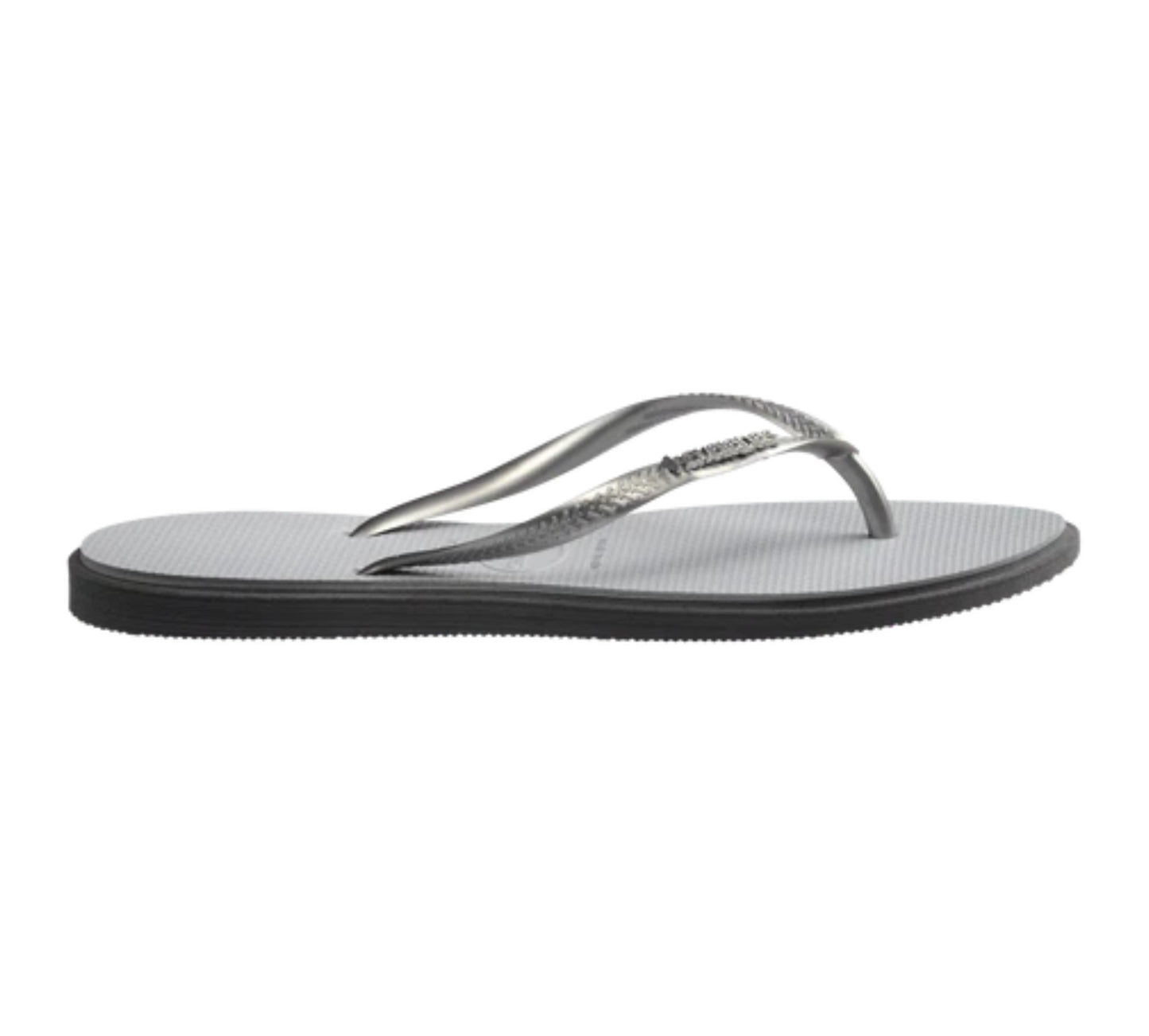Πλάγια λήψη των Havaianas Slim Point FC σε ατσάλινο γκρι – λεπτό λουράκι και διακριτικό μεταλλικό φινίρισμα