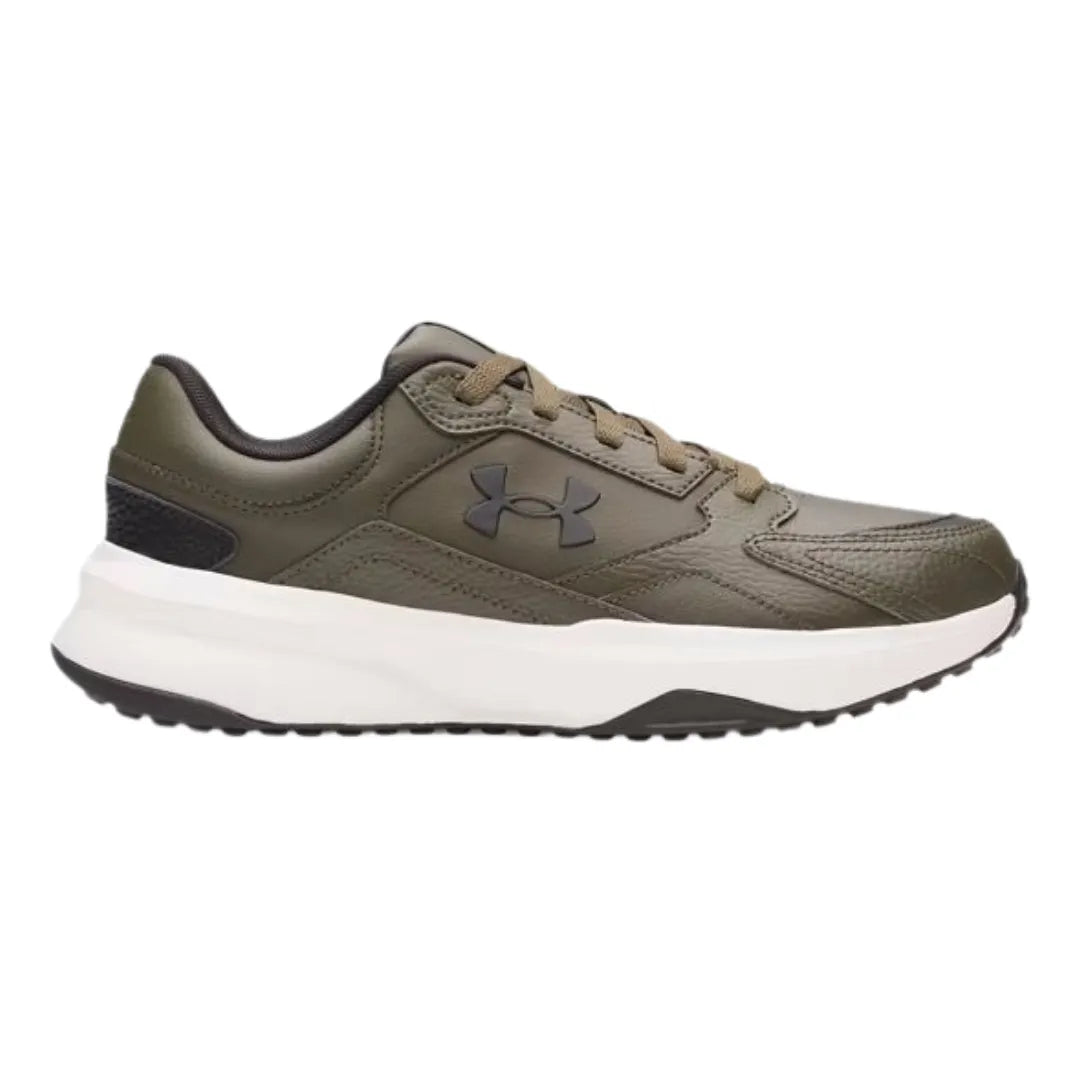 Under Armour Edge LTHR σε πλάγια θέαση, λεπτομέρεια στο δερμάτινο υλικό