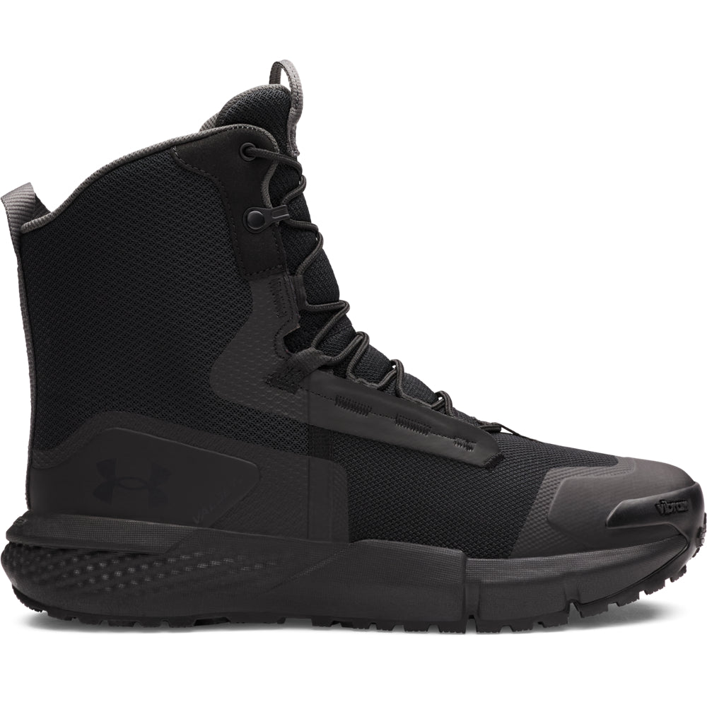 Μαύρες μπότες Under Armour Valsetz, λήψη από αριστερή πλευρά σε κοντινό πλάνο