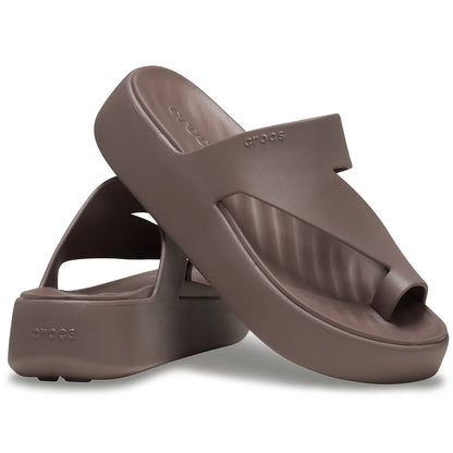 Crocs Platform Toe Loop Καφέ 3/4 έξω ζευγάρι
