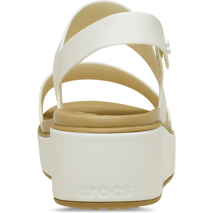 crocs brooklyn matte wrap low wedge πίσω όψη ζευγάρι, μπεζ χρώμα