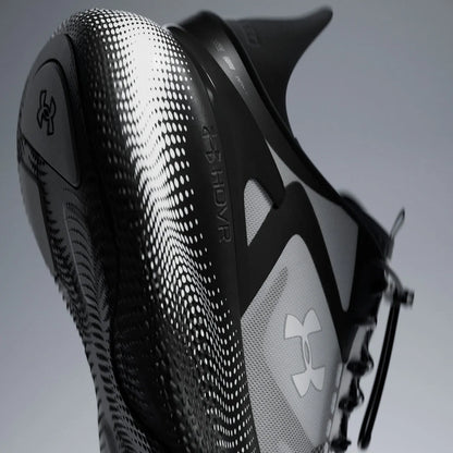 Under Armour Echo HOVR σε γκρι lifestyle φόντο – Κοντινή λήψη στην HOVR σόλα