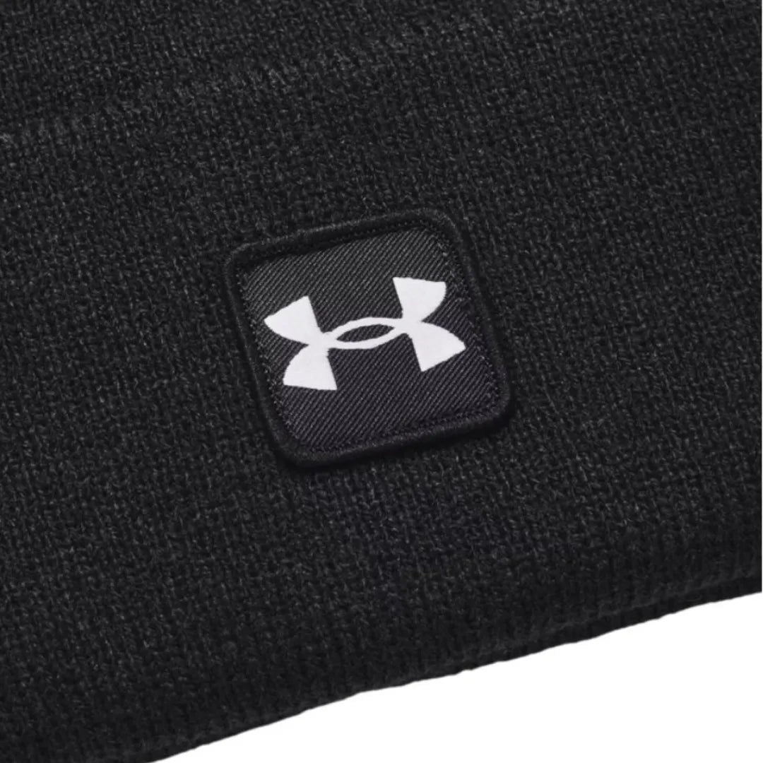 Under Armour Halftime Cuff Beanie μαύρο, λήψη από επάνω που δείχνει τη ριμπ ύφανση.