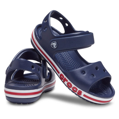Crocs Bayaband Sandal Kids σε 3/4 λήψη και χρώμα Navy/Pepper