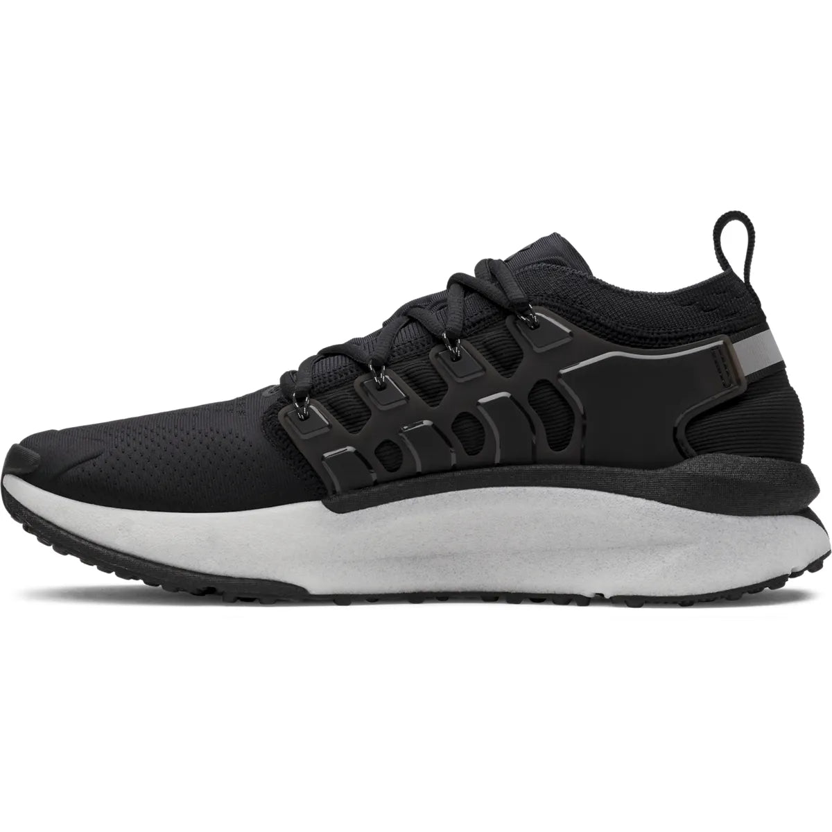 Under Armour Phantom X από πλάγια, λεπτομέρεια στο διαπνέον υλικό