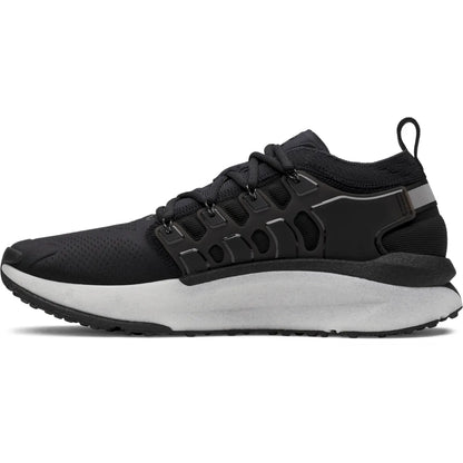 Under Armour Phantom X από πλάγια, λεπτομέρεια στο διαπνέον υλικό